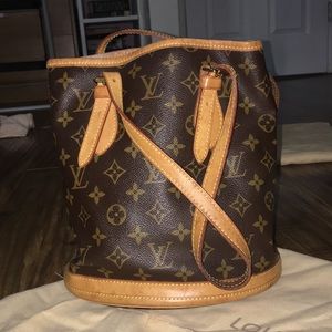 AUTHENTIC LOUIS VUITTON BUCKET BAG